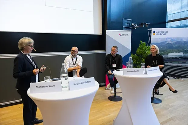Prof. Dr. Marianne Saam (ZBW – Leibniz-Informationszentrum Wirtschaft und Universität Hamburg) moderiert das Panel mit Jörg Ankel-Peters (RWI – Leibniz-Institut für Wirtschaftsforschung und Universität Passau), Andreas Peichl (ifo Zentrum für Finanzwissenschaft, ifo Institut – Leibniz-Institut für Wirtschaftsforschung und LMU München), und Monika Schnitzer (LMU München und Sachverständigenrat Wirtschaft).