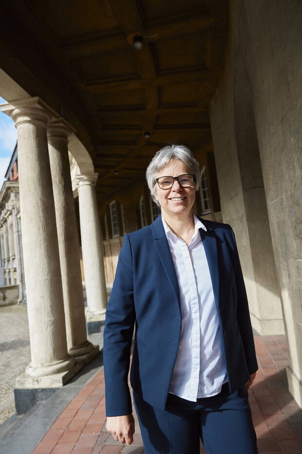 Professor Marianne Saam
