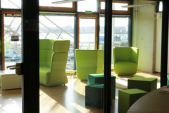 Lounge to relax or work in a creative atmosphere