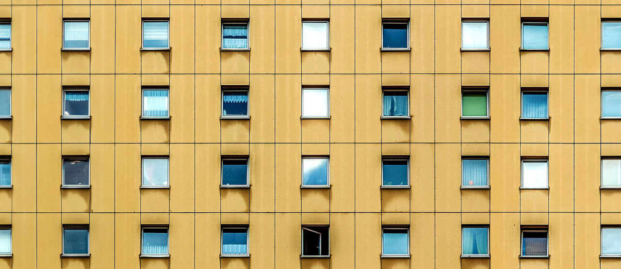 Facade slab building